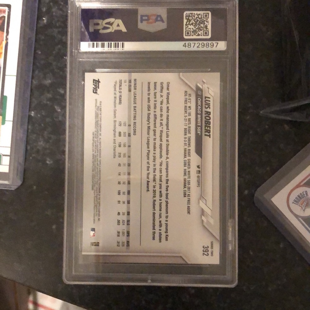 Luis Robert - Picture 2 of 2